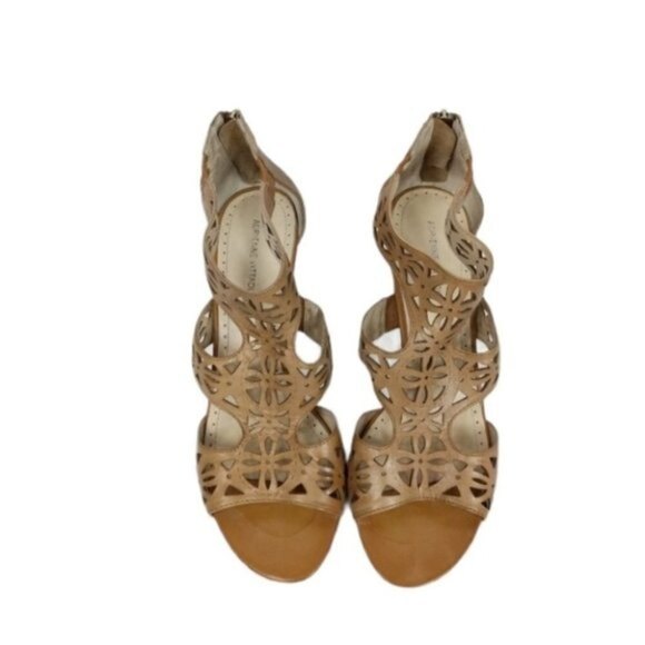 Adrianne Vittadini Cages Cut Out Peep Toe Heels 9M - Picture 3 of 9